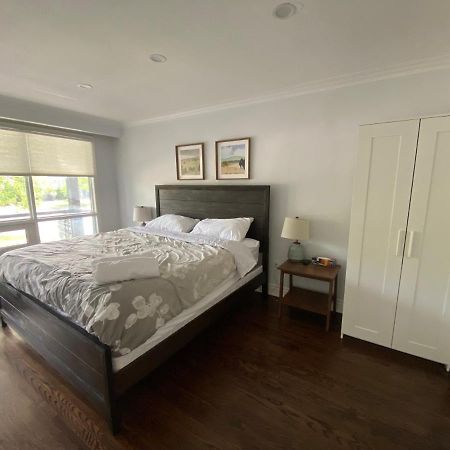 Yonge And Finch Subway !L Spacious & Bright Private Bedroom With Shared Amenties Toronto Luaran gambar